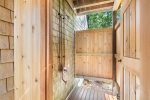 New and covered outdoor shower. Perfect for bathing after the pond or beach 
